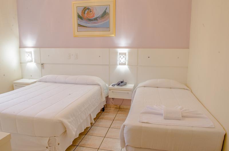 27 Praia Hotel - Frente Mar Bertioga Kültér fotó