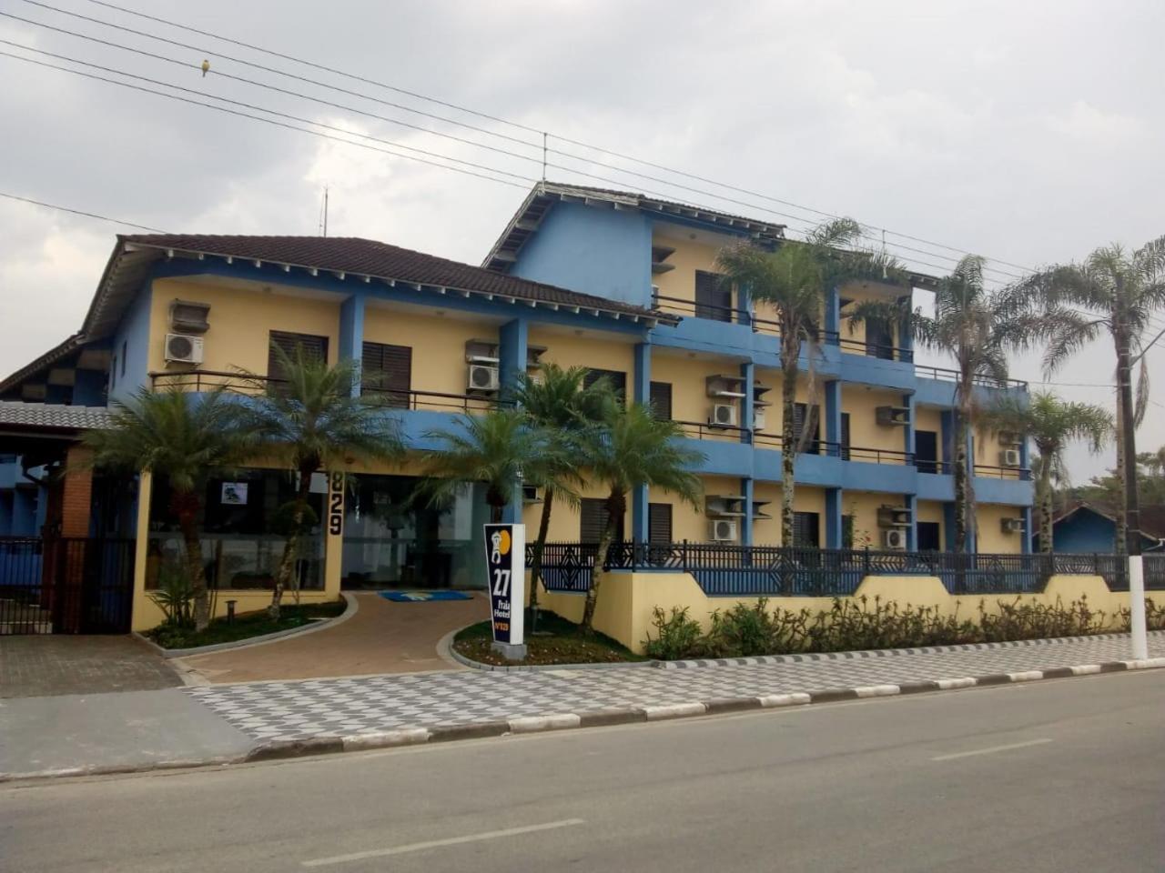 27 Praia Hotel - Frente Mar Bertioga Kültér fotó